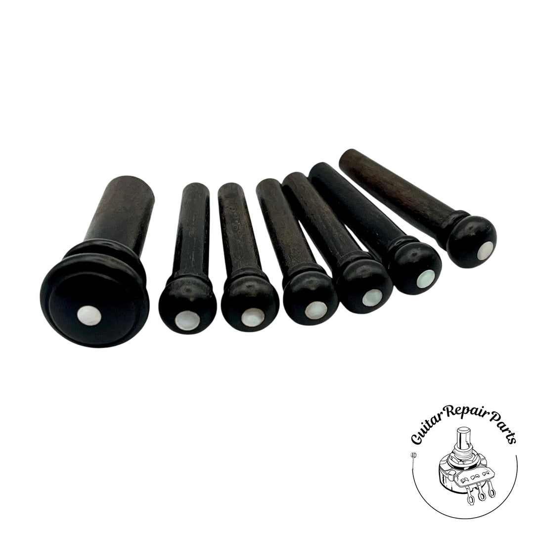 Acoustic Guitar Unslotted Bridge Pins w. Endpin (6 pcs) - Ebony w. Pearl Dot