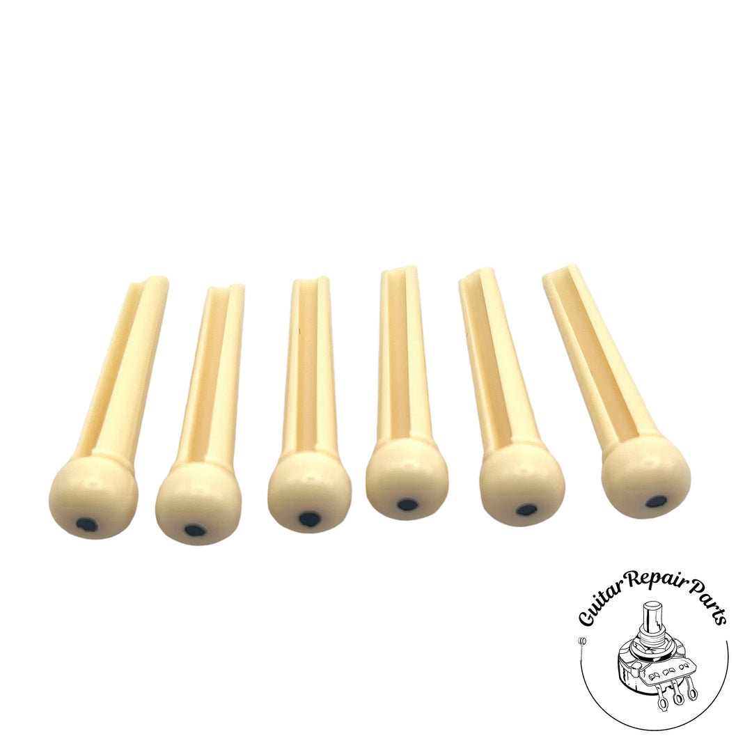Plastic Acoustic Guitar Bridge Pins (6 pcs) - Cream w. Black Dot