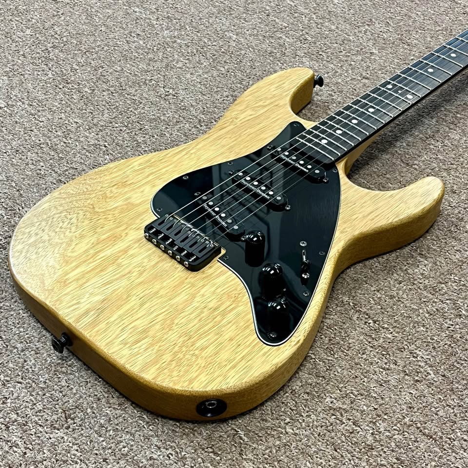 Benford Guitars Modern S Guitar w. Piezo bridge (USED; 2015) - Korina